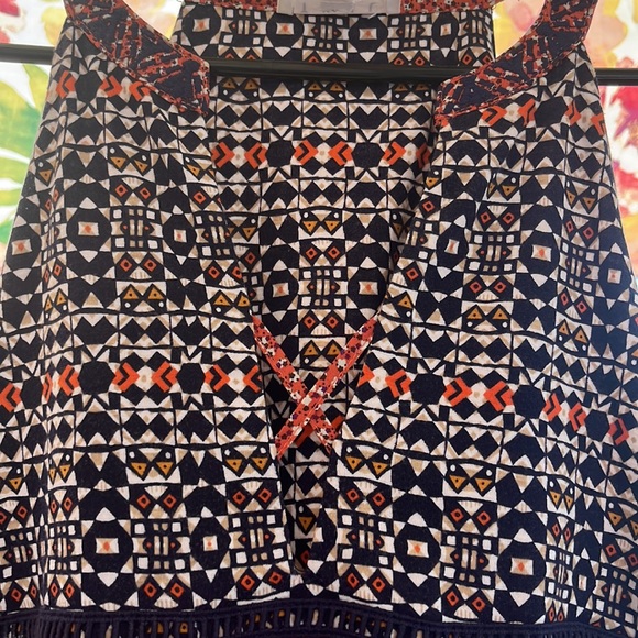 Ladies top - Picture 2 of 6